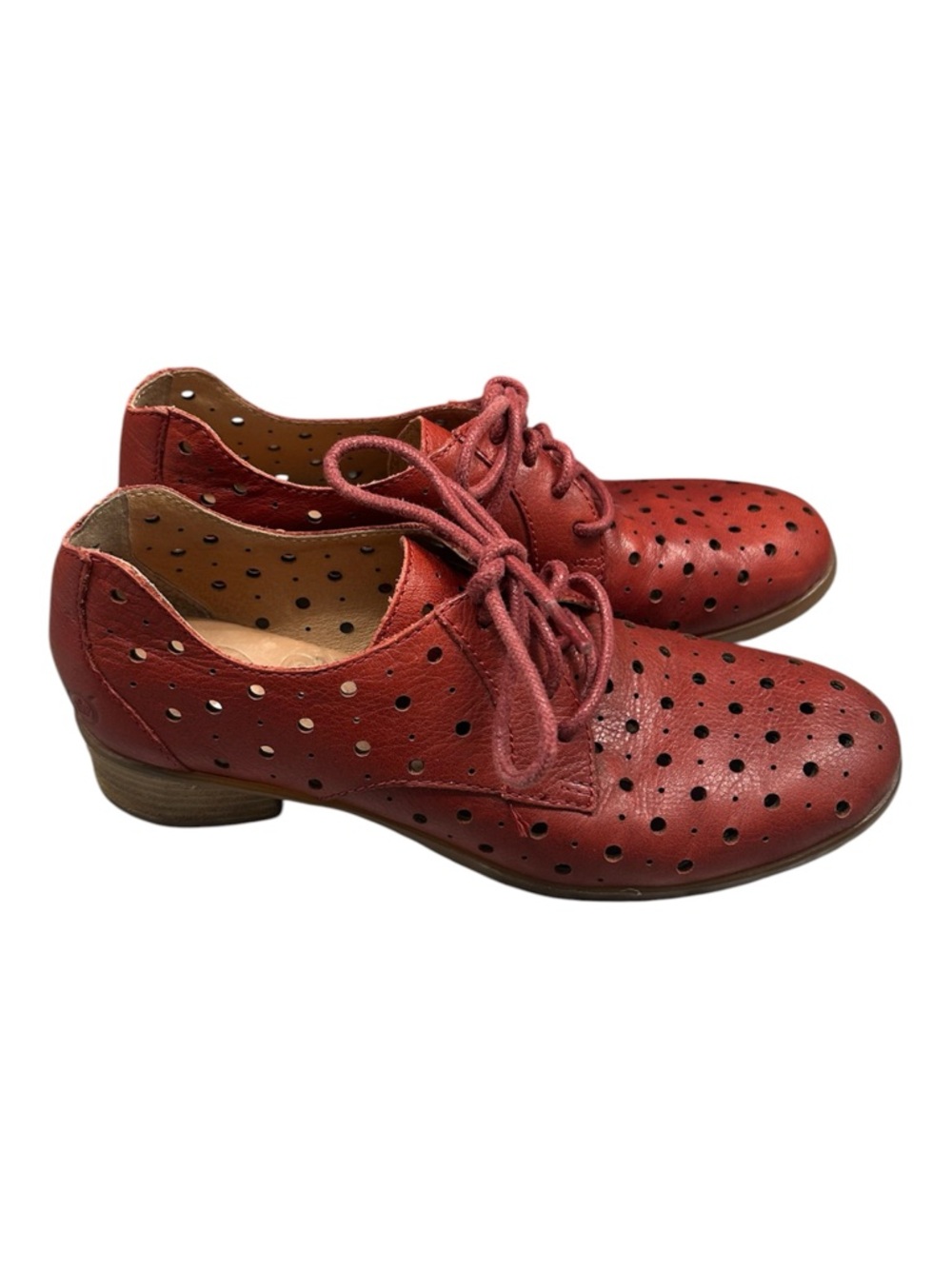 Born Red leather Perforated Dallyce  Oxfords Size 6.5